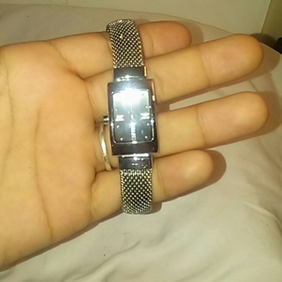 Watch - Picture 3 of 3