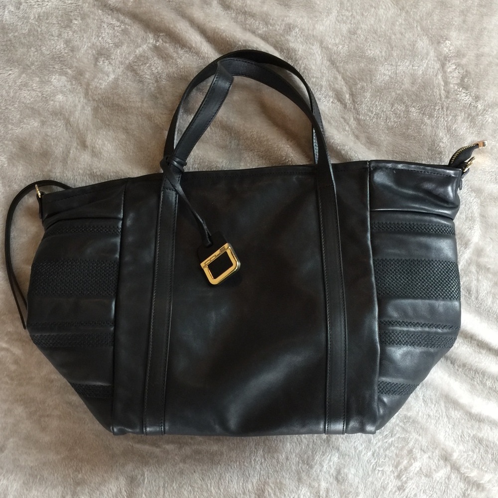 Innue Italian Leather Bag