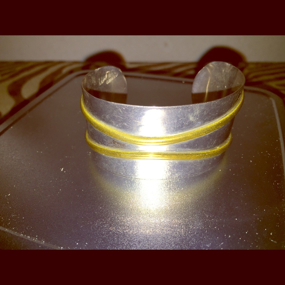 Vintage silver Cuff with gold color design