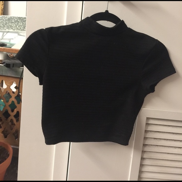 Cropped short sleeve turtle neck - Picture 1 of 2