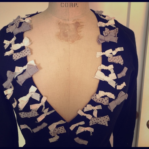 Anthro Bow Sweater - Picture 1 of 3