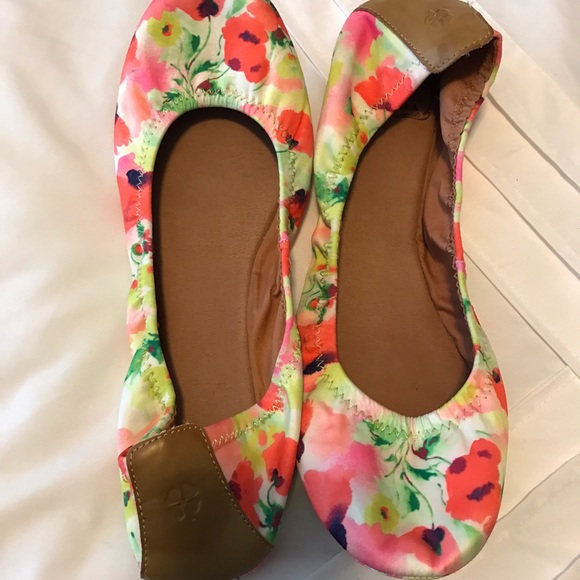 Lucky Brand Shoes - Lucky brand floral flats