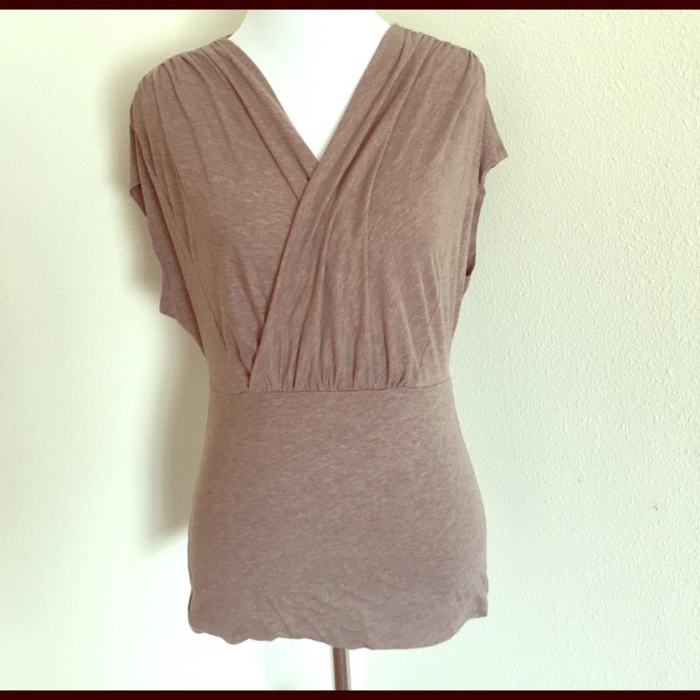 MOVING SALE 🌟 Anthropologie Postmark tee