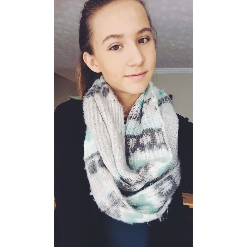 Meet your Posher, Maddie