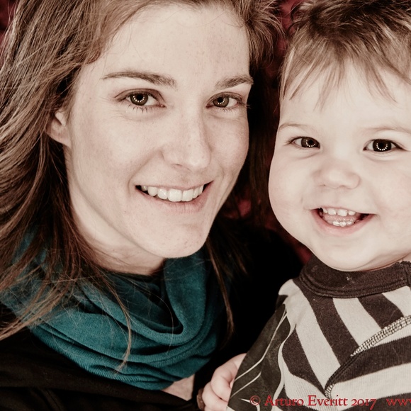 Meet your Posher, Jennifer - Picture 2 of 2