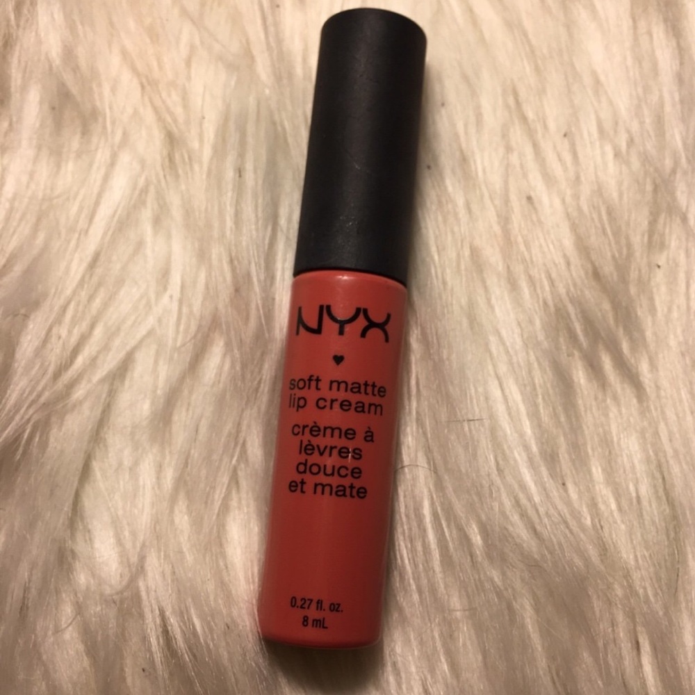 NYX Soft Matte Lip Cream