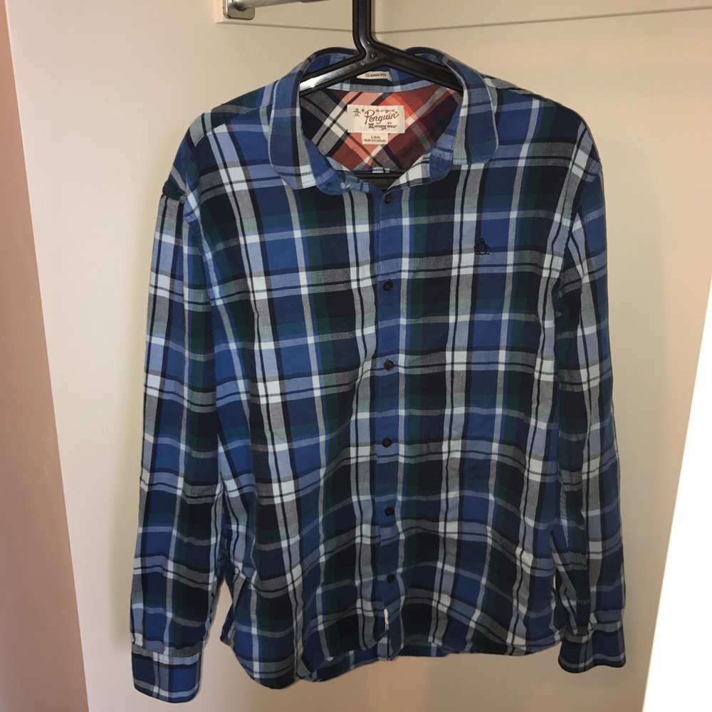 Men's Classic Fit Penguin Button down shirt