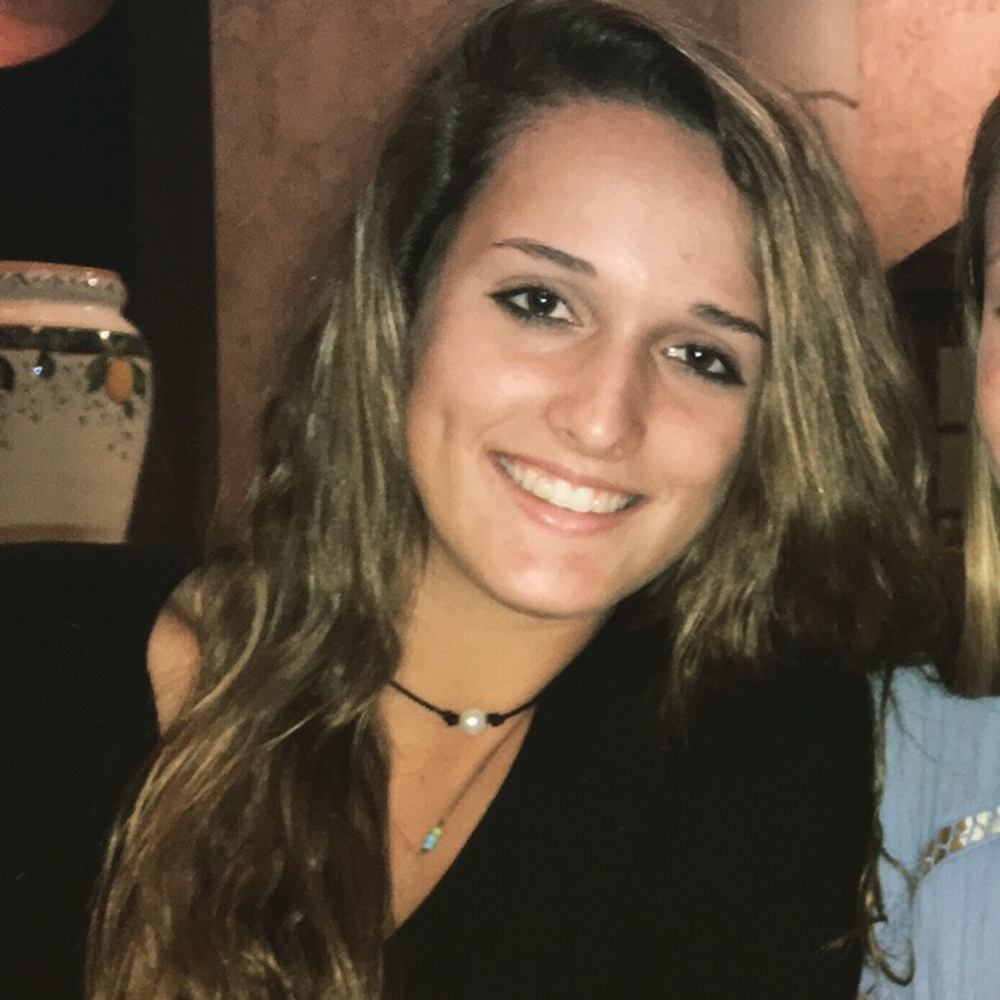 Meet your Posher, Claire