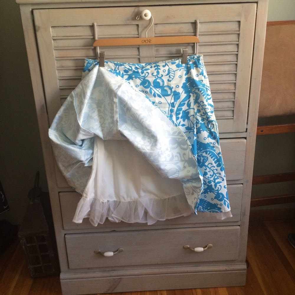 Skirt with Built In Petticoat US 8