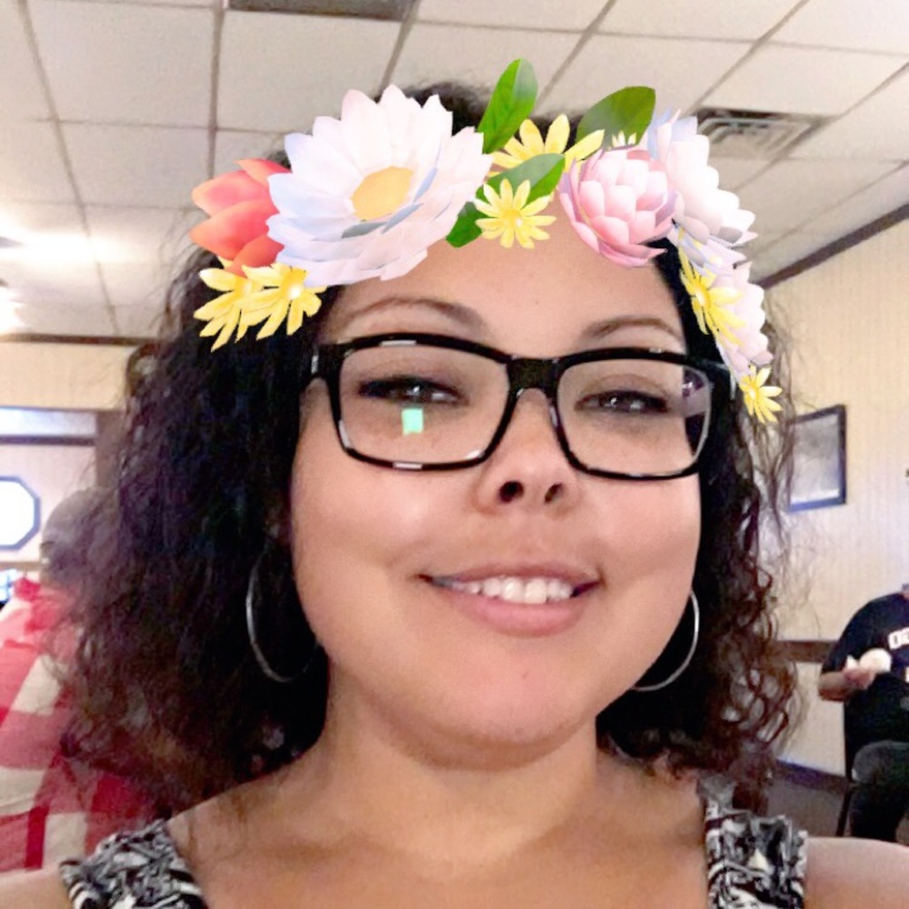 Meet your Posher, Lacy