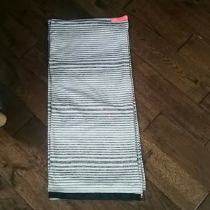 Lululemon scarf