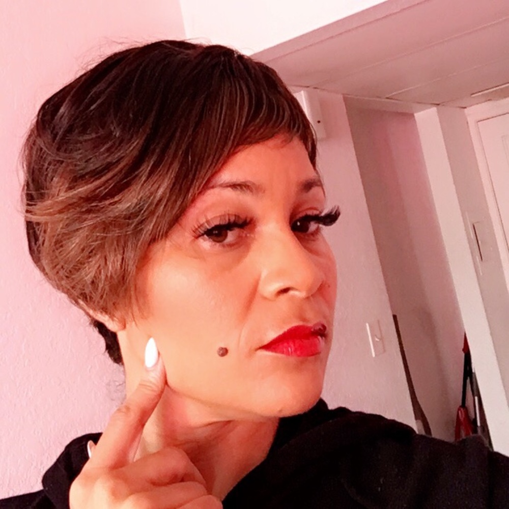 Short sassy wig