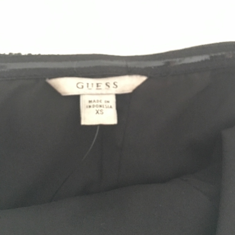 Guess top - Picture 2 of 3