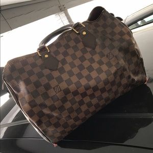 Louis Vuitton Damier Speedy 35 Very Used Condition