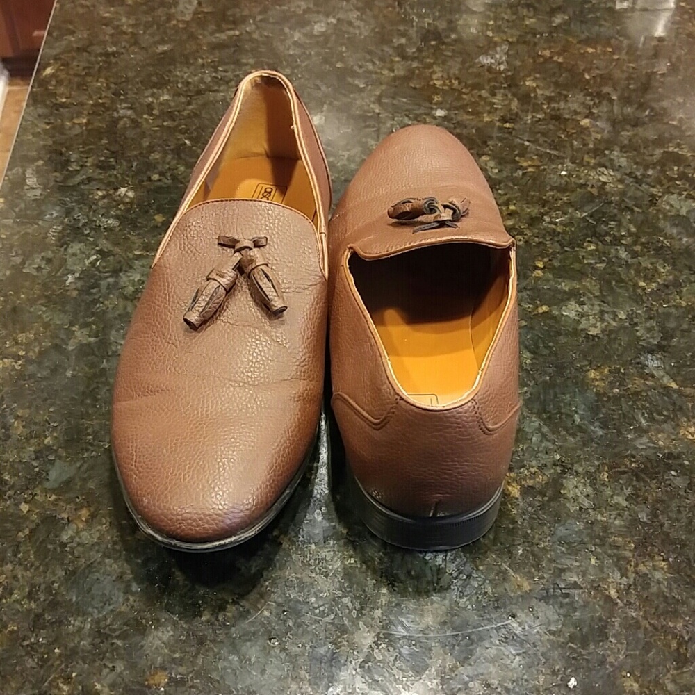 Men shoe size 11