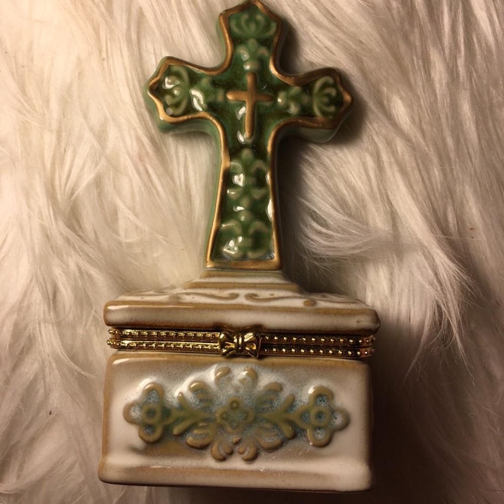 Cross Jewelry Box