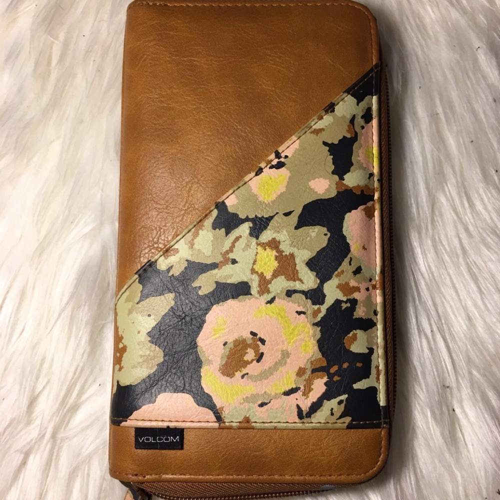 Volcom Floral Wallet
