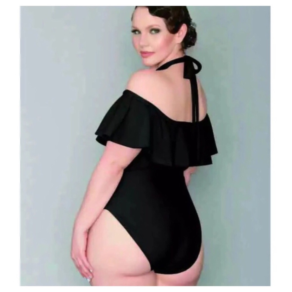 🌼HP🌼 Velvet Off Shoulder Ruffle Swimsuit Sz XXL - Picture 3 of 7