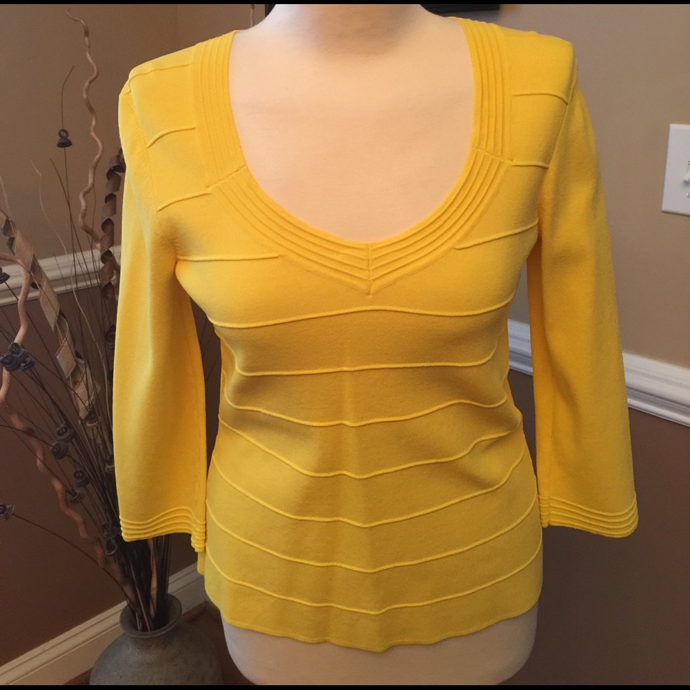 Cable & Gauge 3/4 sleeve top