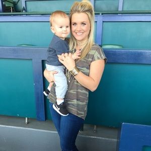 Meet your Posher, Kayla