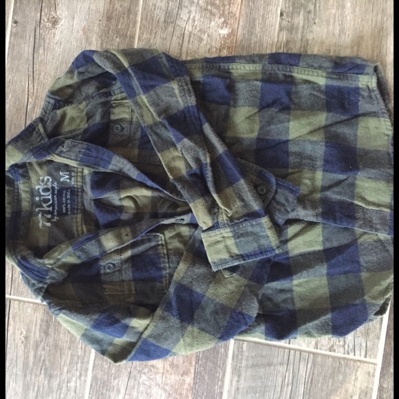 Abercrombie/ AE boys button down shirts - Picture 2 of 5