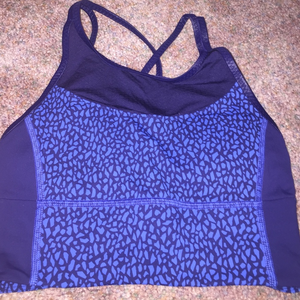 Lululemon sports bra