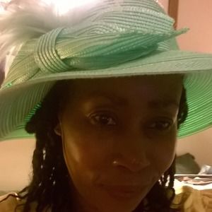 Meet your Posher, Hyacinth