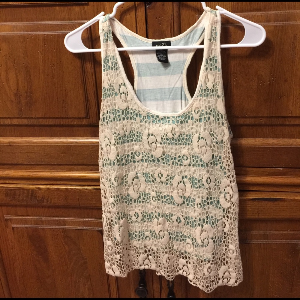 ⭐️ 4 for $8 ⭐️ Rue 21 tank top.