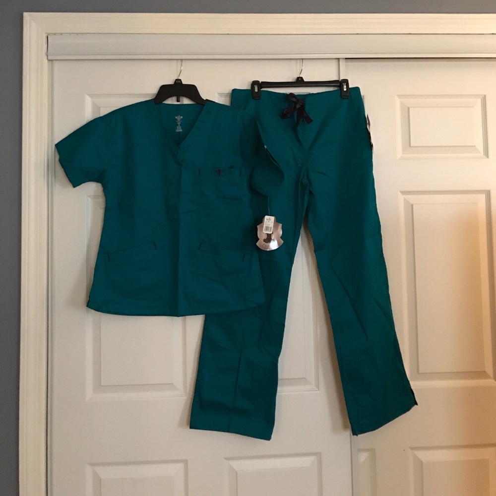 Med Couture Scrubs Size Small