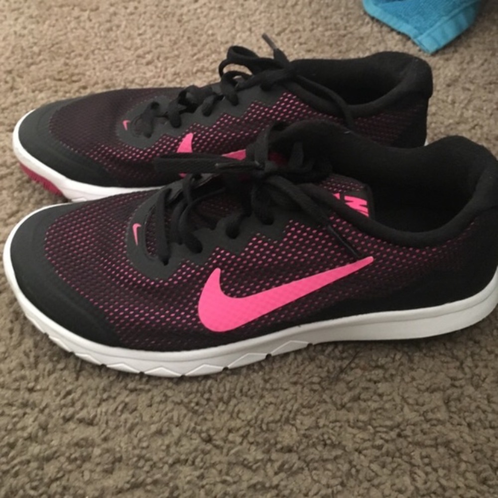 Nike Flex Shoes