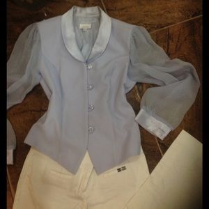 Blouse, to share special time .