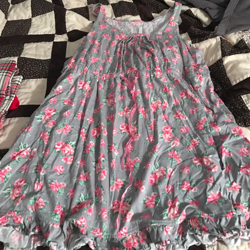 Cotton Floral Print Nightie -- Size 22/24