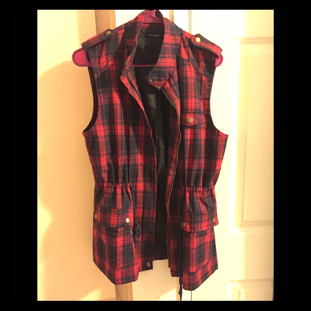 Plaid Zip-up Vest