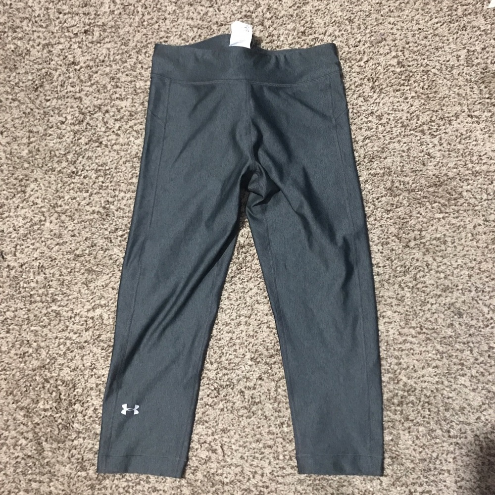❌SOLD❌ Under Armour Crop Legging