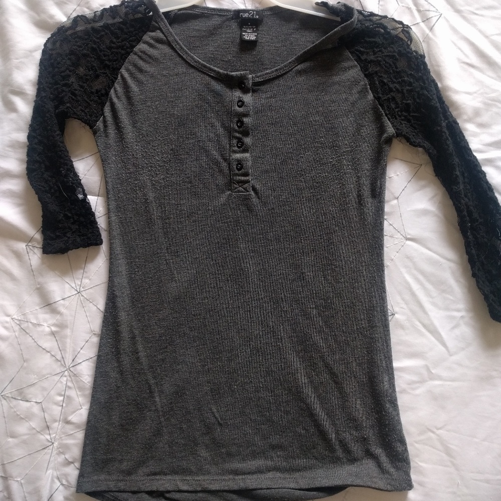 Gray & Black Lace Sleeve Top