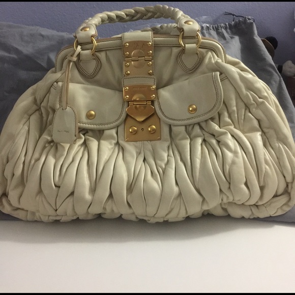 Miu Miu lamb skip shoulder bag 100% authentic - Picture 1 of 8