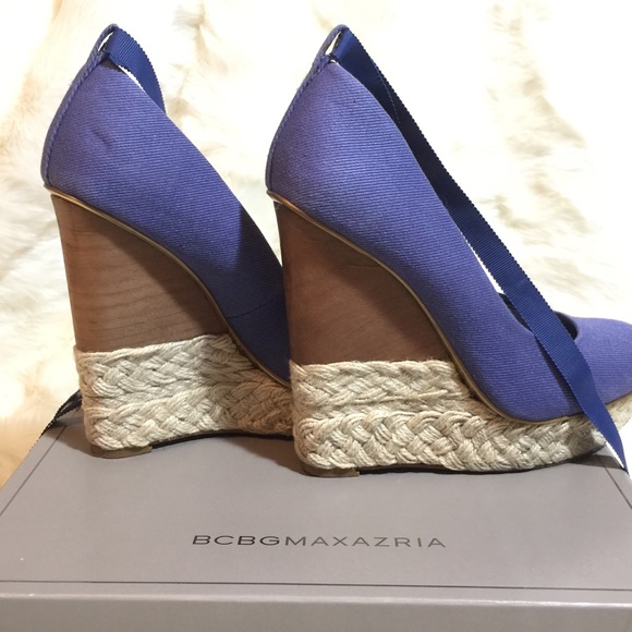 BCBG Max Azria 37.5 Denim Wedges - Picture 3 of 5