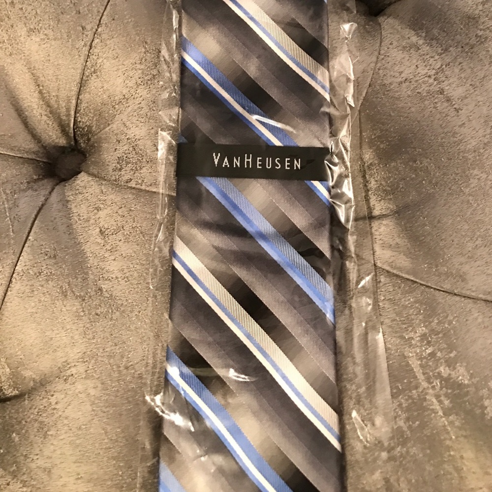 Van Heusen Tie