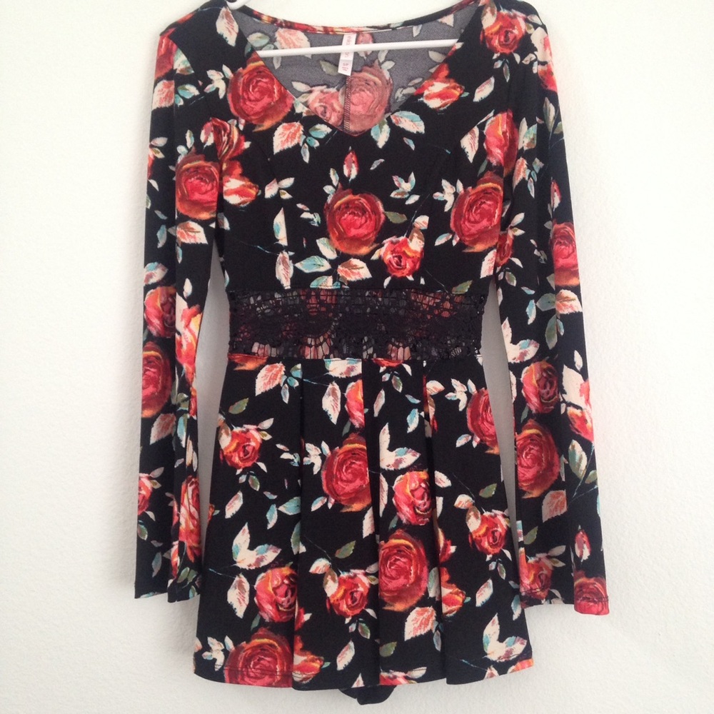 Xhilaration Small Floral Romper