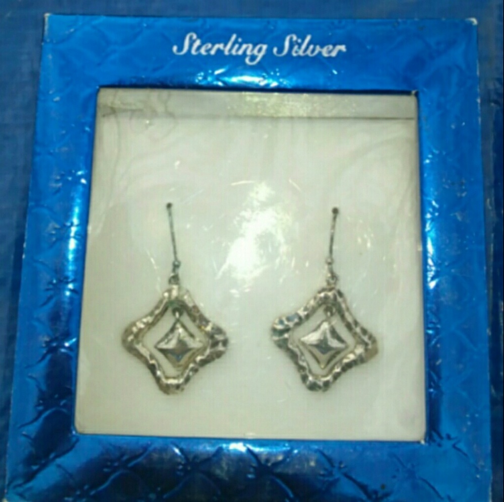 Sterling silver diamond-shaped drop earrings