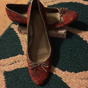 Nine West Burnt Orange Tapestry Bow Flats, 10M