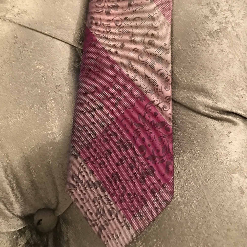 VanHeusen Tie
