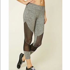🆕Forever 21 - Active Mesh-Paneled Leggings