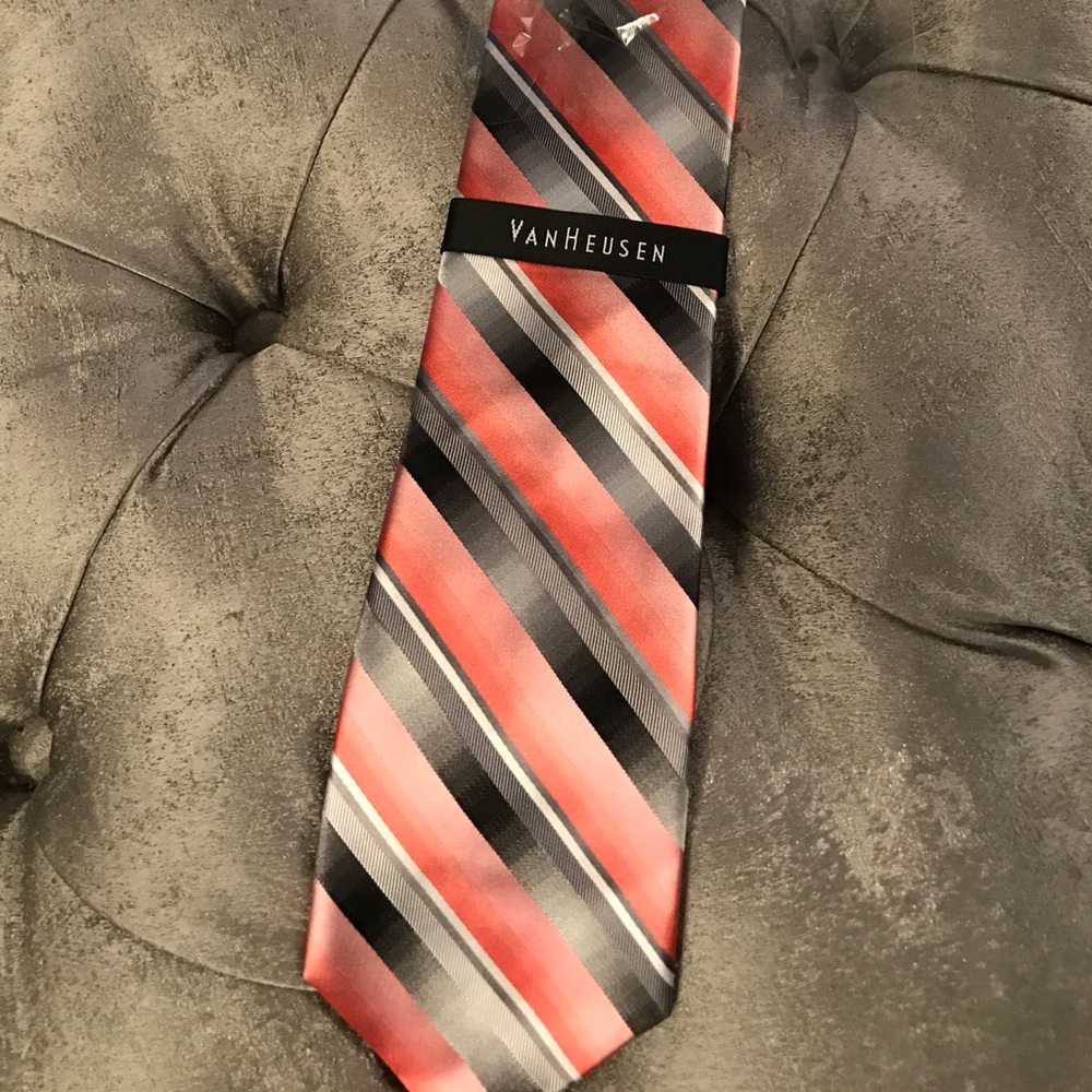 VanHeusen Tie