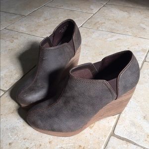 Dr. Scholl's Harlin wedge bootie