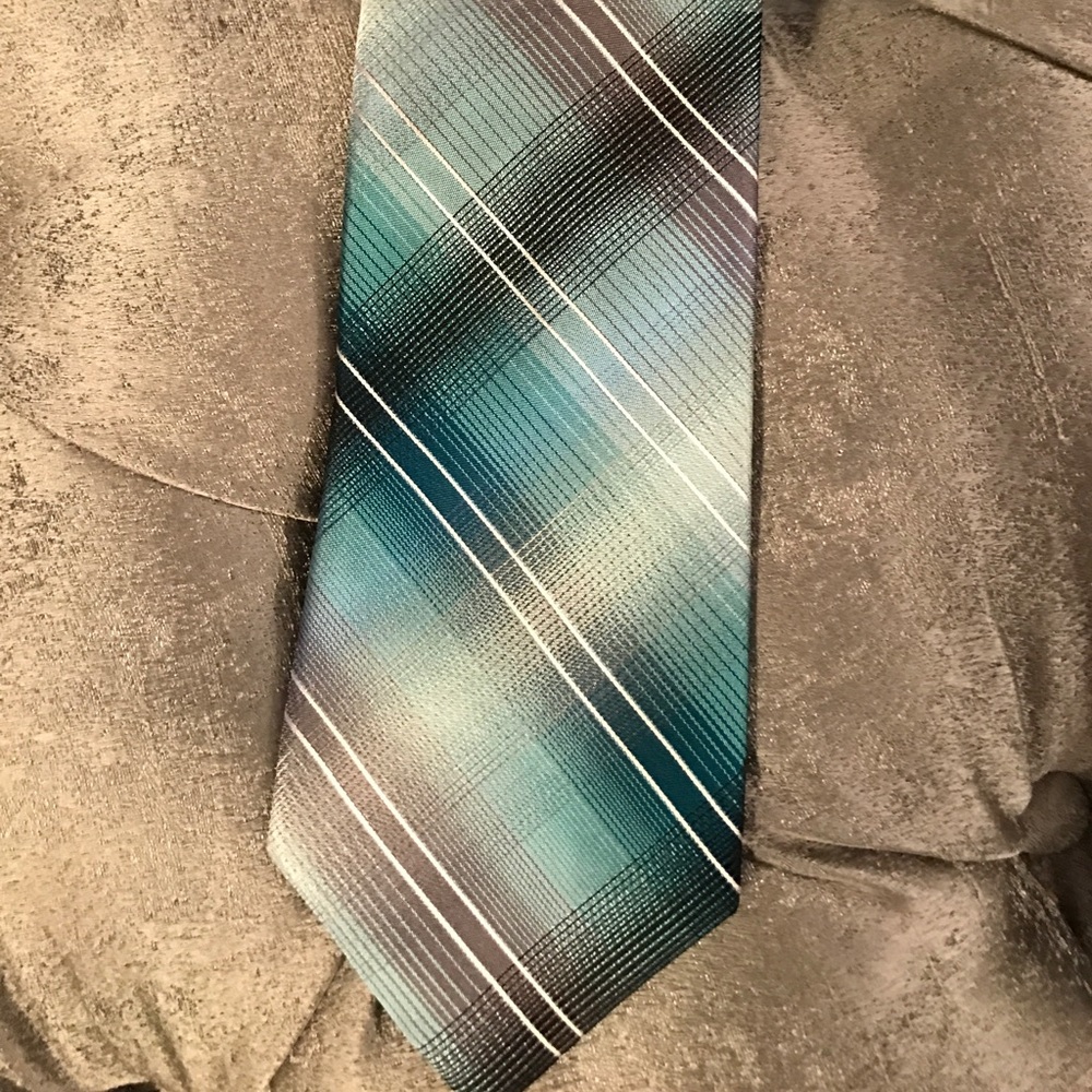 VanHeusen Tie