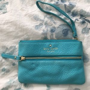 AUTHENTIC ~ Kate Spade Cobble Hill Bee Wristlet