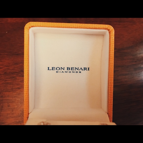 Beanie Jewelers Cluster Earrings - Picture 3 of 4