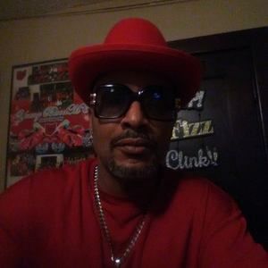 Meet your Posher, Troy