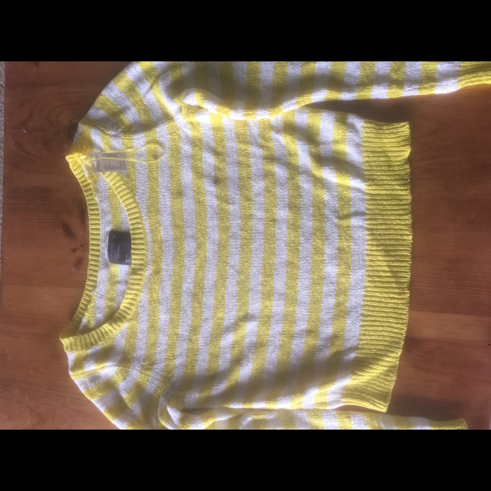 American Eagle sweater